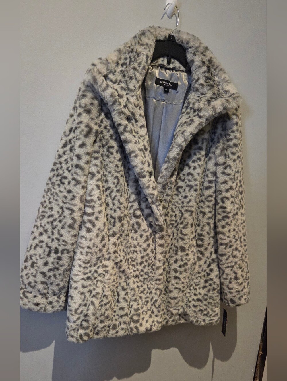 NWT Kenneth Cole Womens Gray Faux Fur Leopard-Print Teddy Coat Size Small